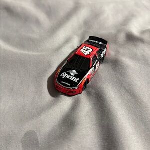 Kyle Petty Sprint #45 NASCAR 1:64 Race Car Dodge Intrepid Diecast